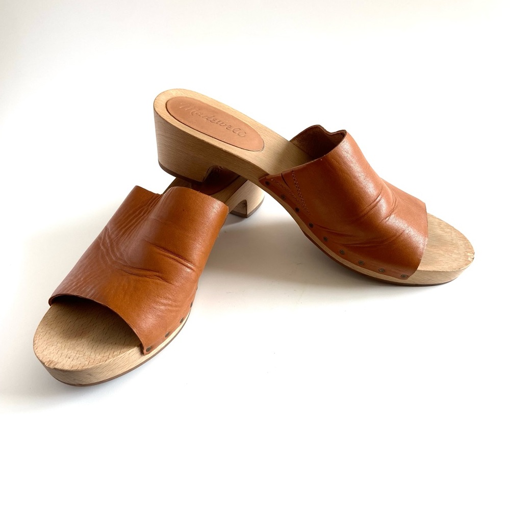 MADEWELL • The Evelyn Clog Slide Sandal in Burnished Caramel - Picture 2 of 16